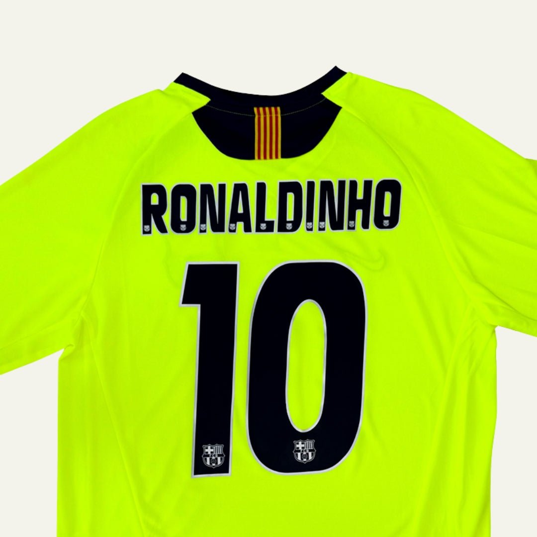 FC Barcelona 2005/06 Visitante - Fifas Club