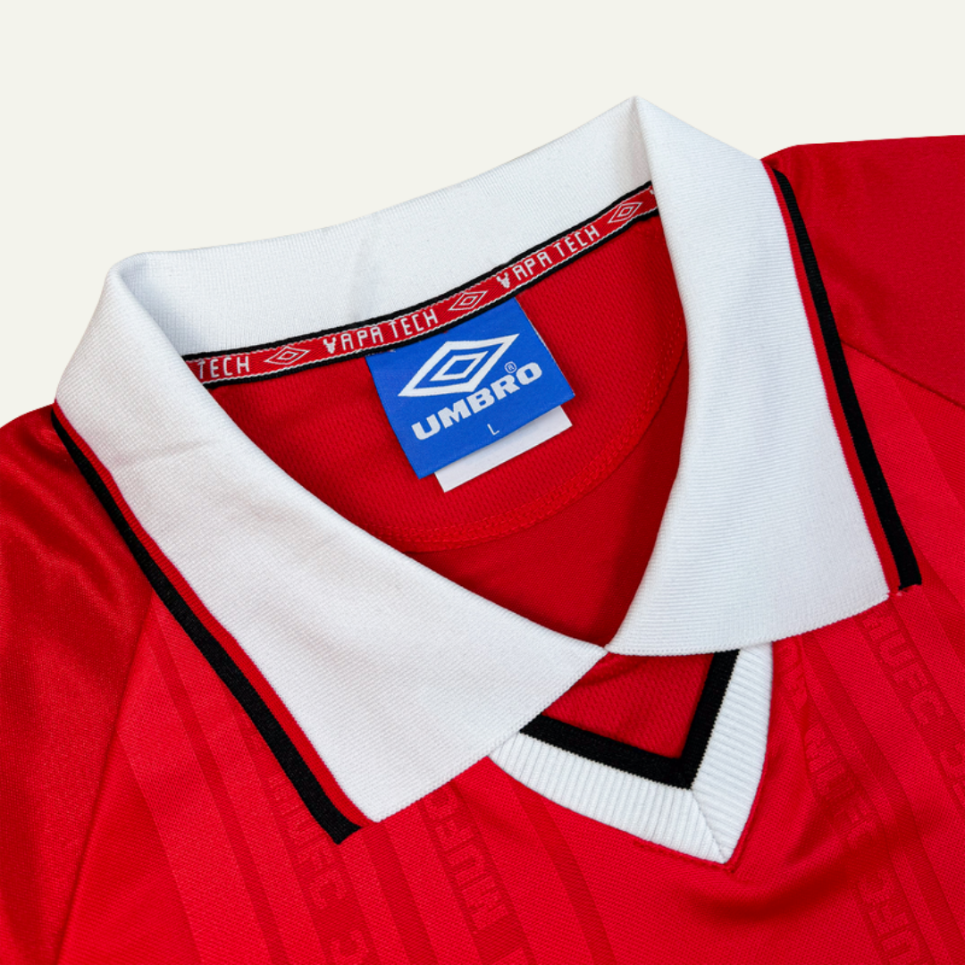 Manchester United 1999/00 Local