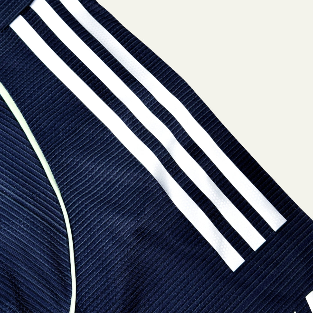 Real Madrid 2025/26 Visitante Versión Jugador