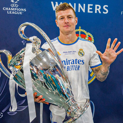 Real Madrid 2021/22 Local