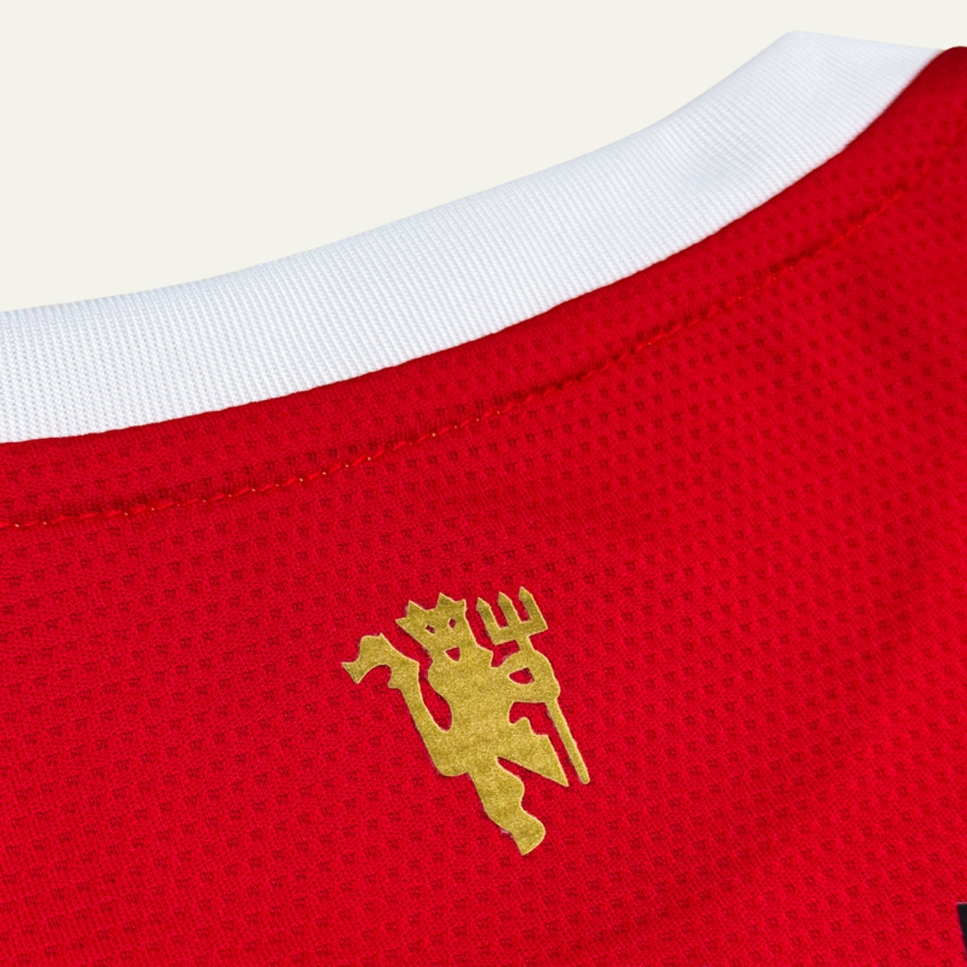 Manchester United 2021/22 Local