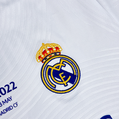 Real Madrid 2021/22 Local