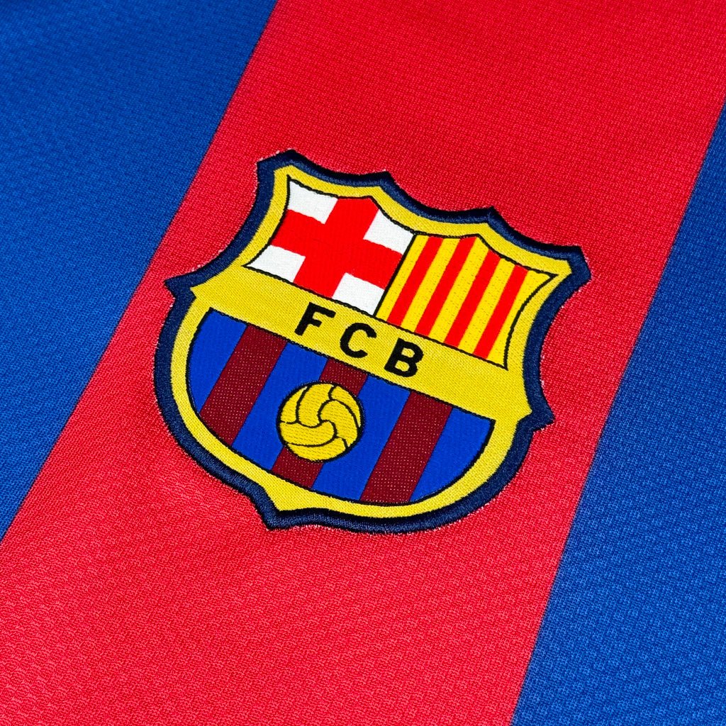 FC Barcelona 2010/11 Local - Fifas Club