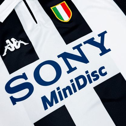 Juventus 1997/98 Local - Fifas Club