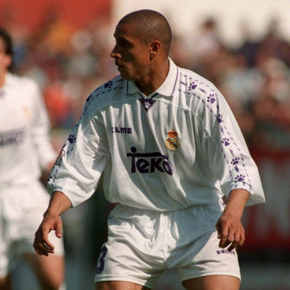 Real Madrid 1996/97 Local - Fifas Club