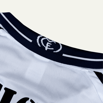 Real Madrid 2000/01 Local - Fifas Club