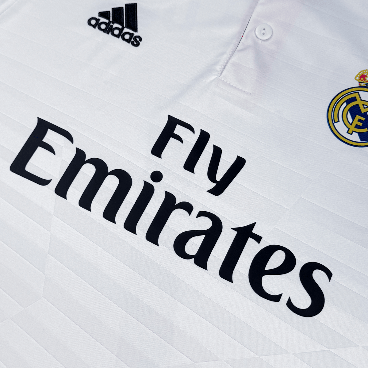 Real Madrid 2014/15 Local - Fifas Club