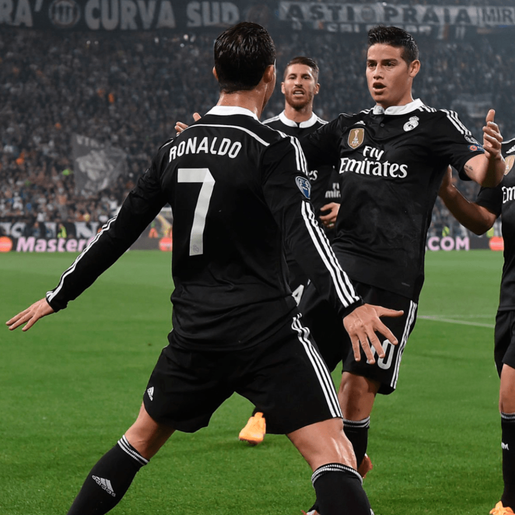 Real Madrid 2014/15 Tercera - Fifas Club