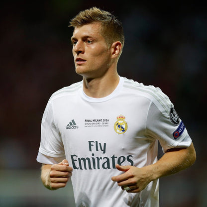 Real Madrid 2015/16 Local - Fifas Club