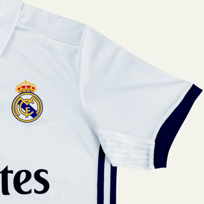 Real Madrid 2016/17 Local - Fifas Club