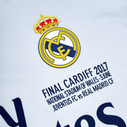 Real Madrid 2016/17 Local - Fifas Club