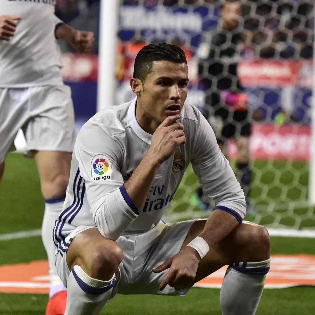 Real Madrid 2016/17 Local - Fifas Club