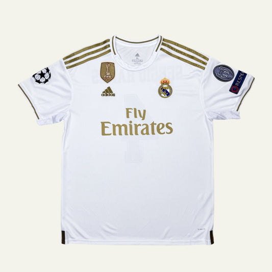 Real Madrid 2019/20 Local - Fifas Club