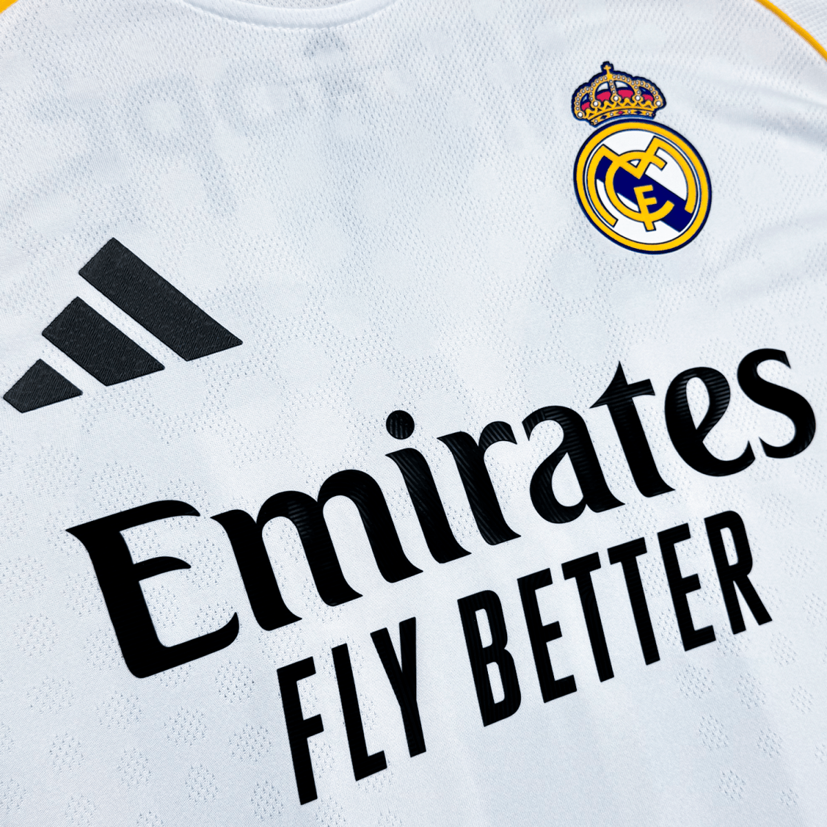 Real Madrid 2025/26 Local Versión Jugador - Fifas Club