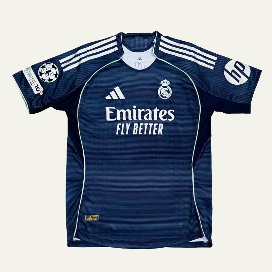 Real Madrid 2025/26 Visitante Versión Jugador - Fifas Club