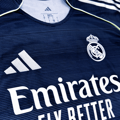 Real Madrid 2025/26 Visitante Versión Jugador - Fifas Club